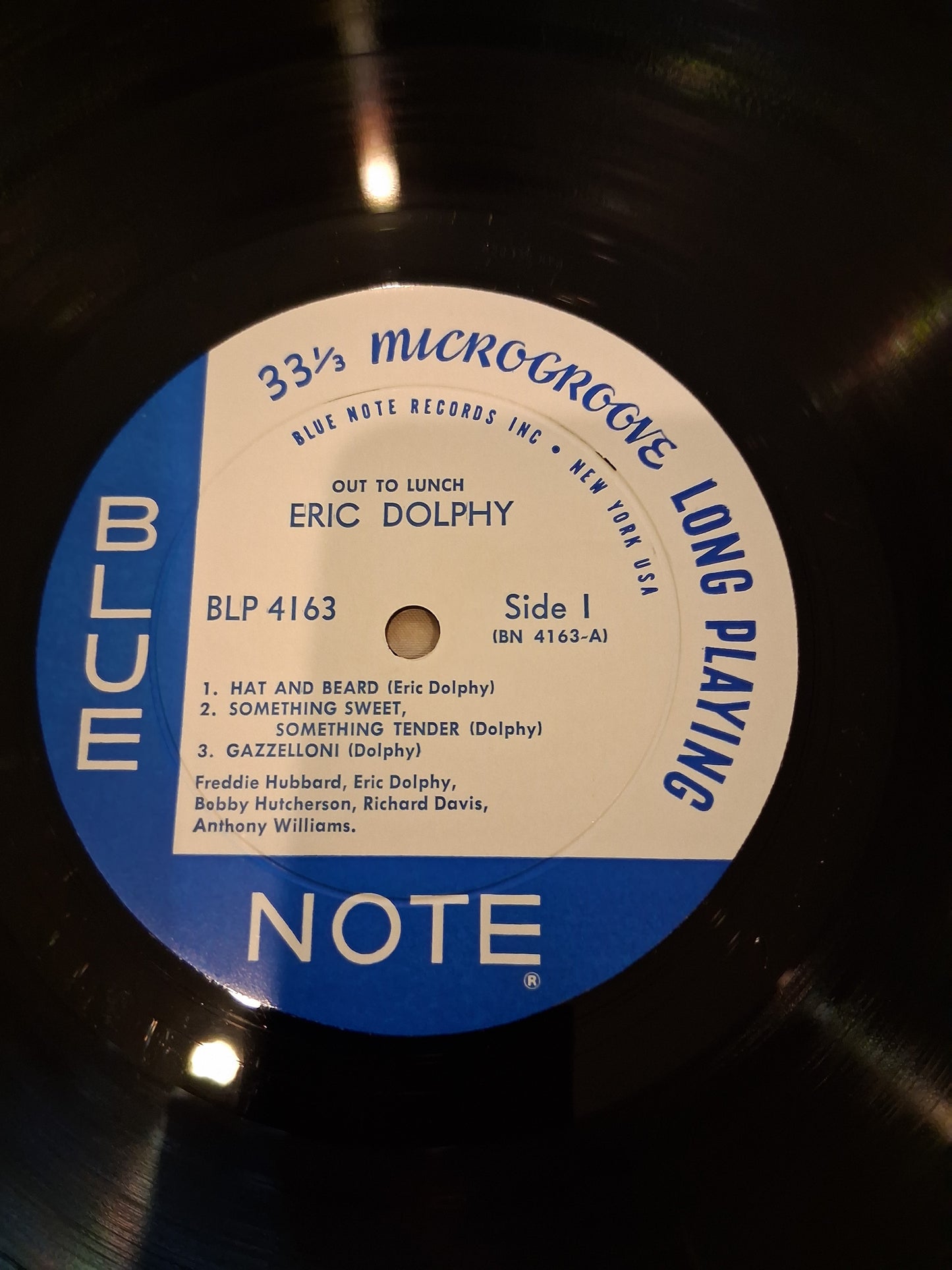 Eric Dolphy – Out To Lunch!