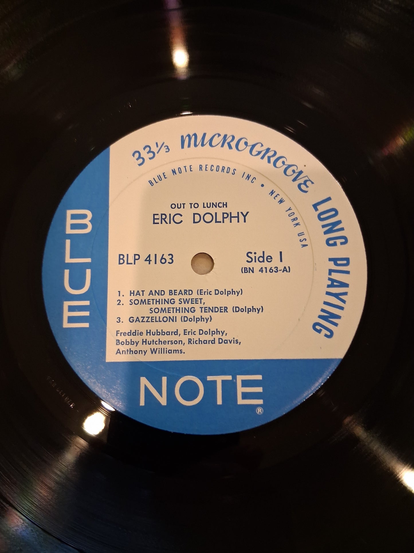 Eric Dolphy – Out To Lunch!