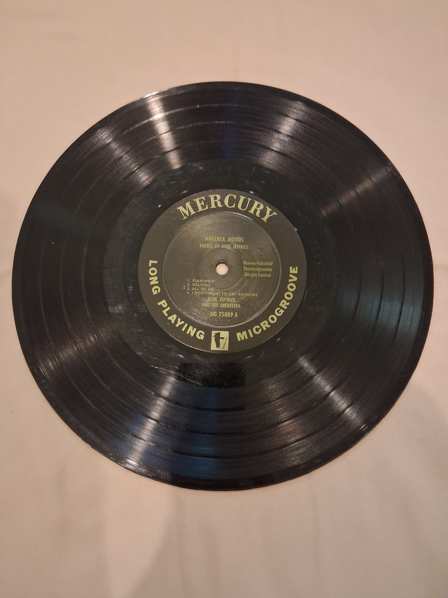 Herb Jeffries And His Orchestra – Magenta Moods
