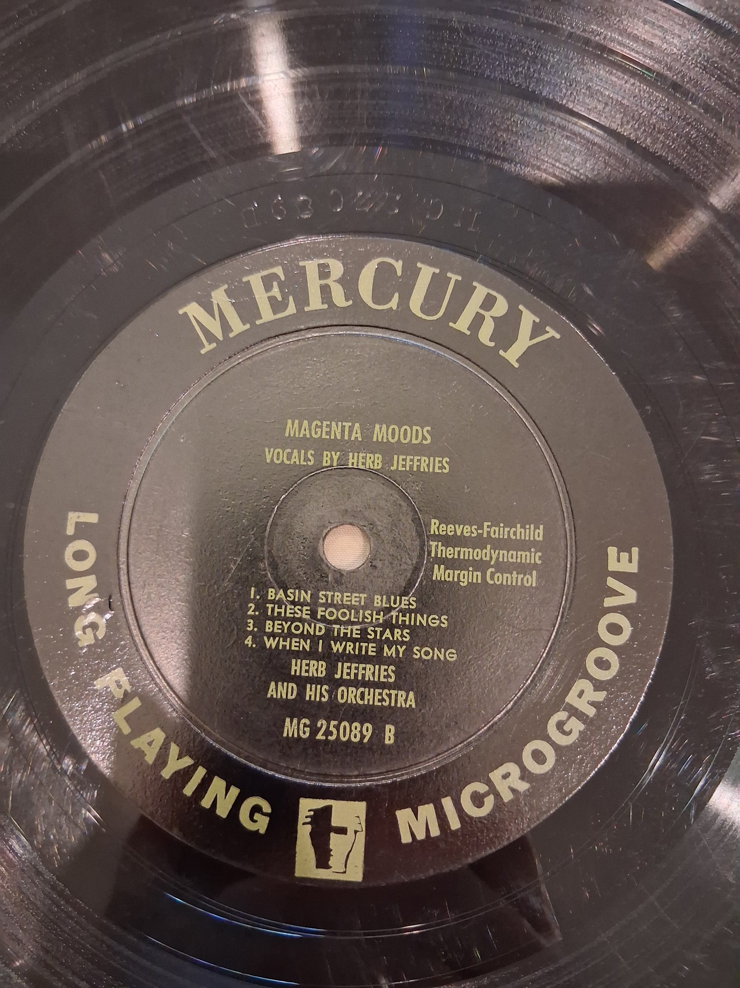 Herb Jeffries And His Orchestra – Magenta Moods