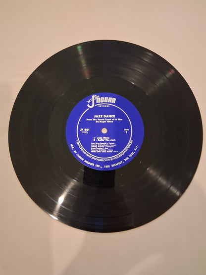 Pee Wee Russell, "Pops" Foster, Jimmy McPartland, Jimmy Archey, Willie "The Lion" Smith, George Wettling – Jazz Dance