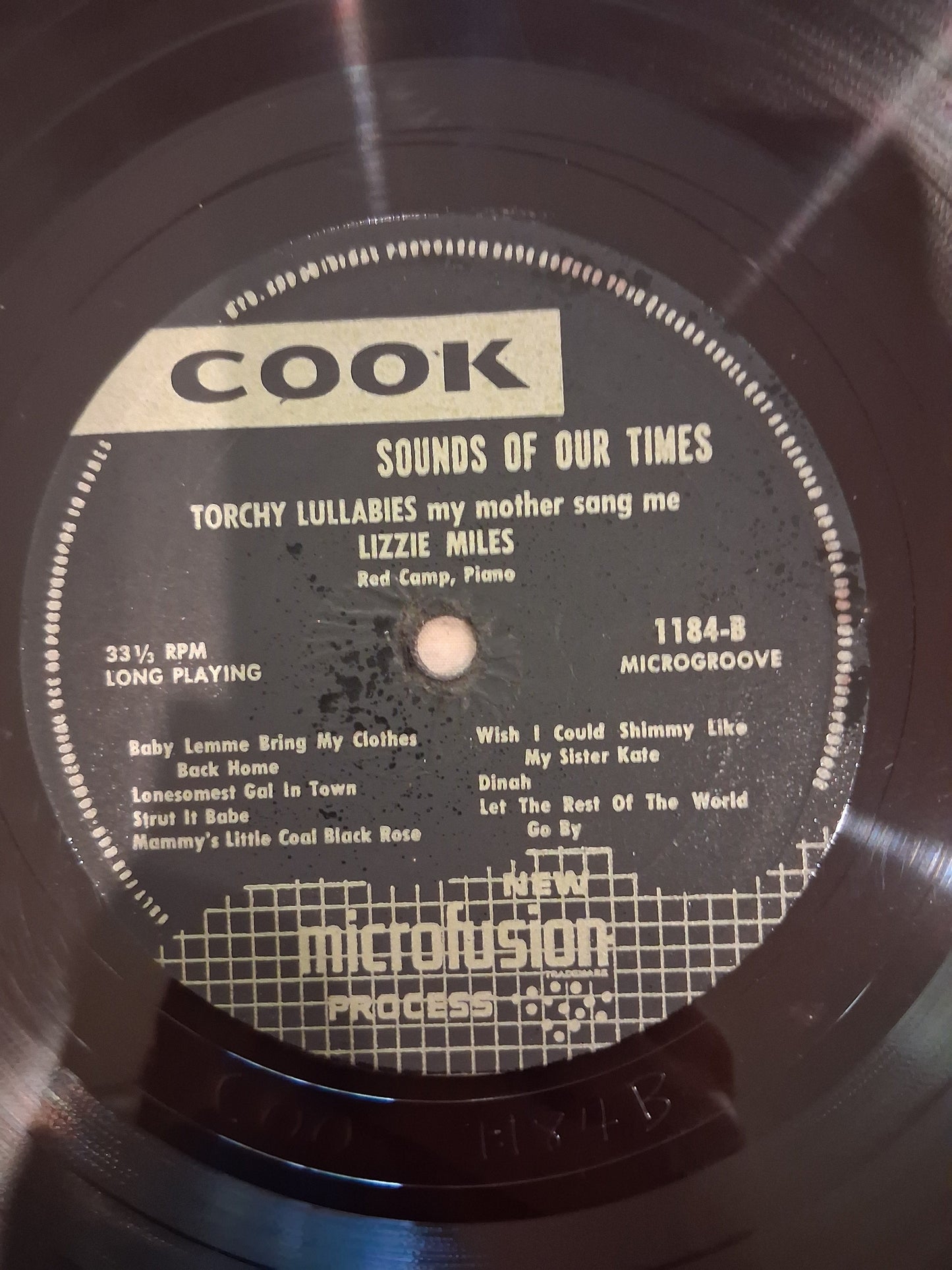 Lizzie Miles – Torchy Lullabies My Mother Sang Me