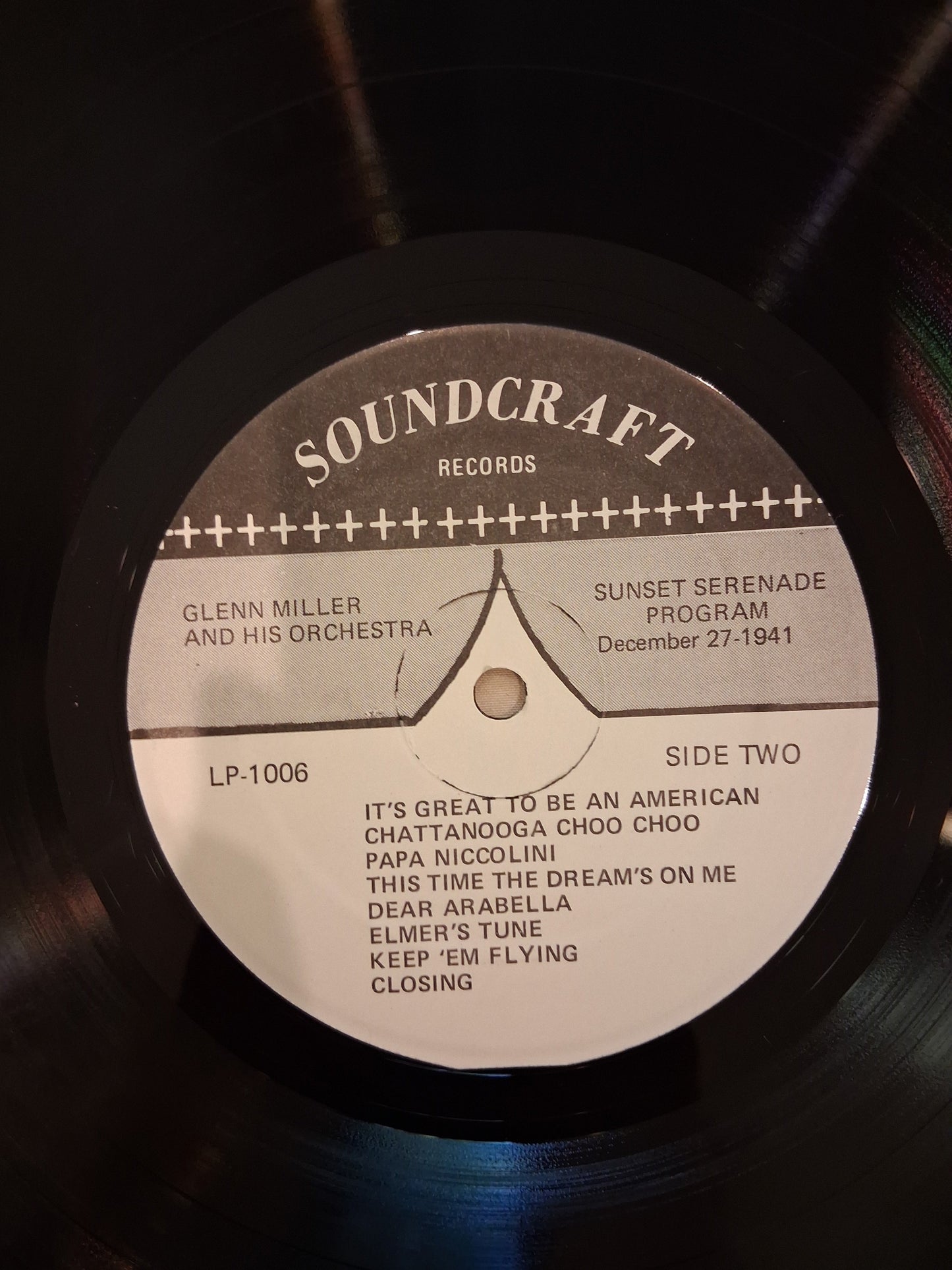 Glenn Miller And His Orchestra – Complete Sunset Serenade Program - Live From The Cafe Rouge - December 27, 1941