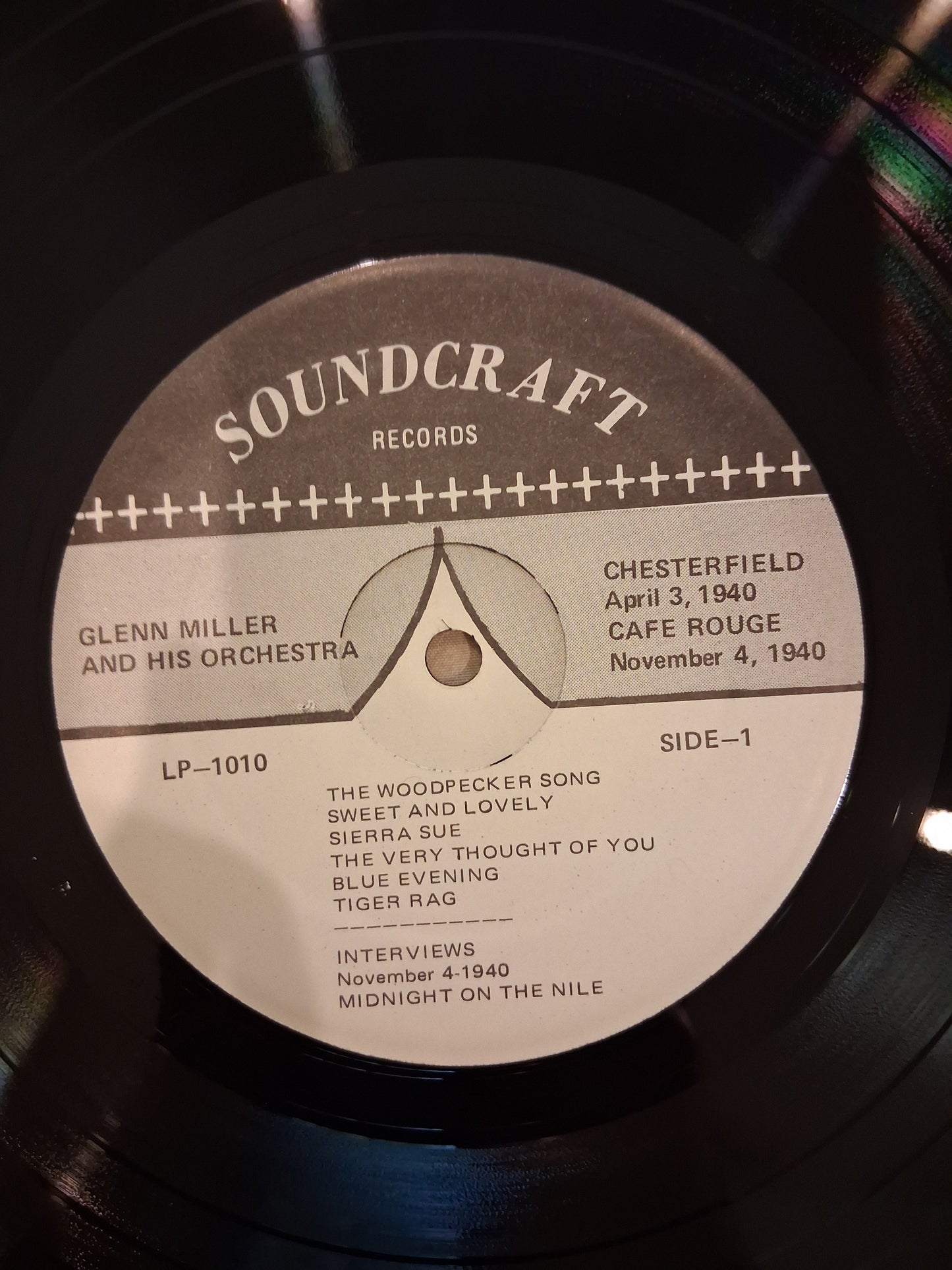 Glenn Miller And His Orchestra – April 3, 1940 Chesterfield Broadcast - November 4,1940 Remote Broadcast