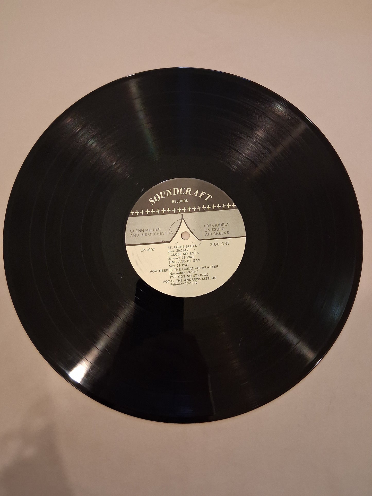 Glenn Miller And His Orchestra – Previously Unissued 1940-41-42 Broadcasts