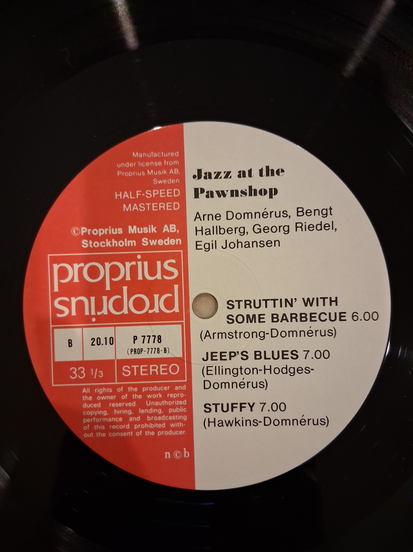 Arne Domnérus, Bengt Hallberg, Georg Riedel, Egil Johansen + Lars Erstrand – Jazz At The Pawnshop