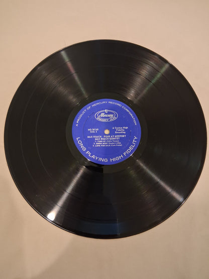 Max Roach Quintet – Max Roach Four At Newport