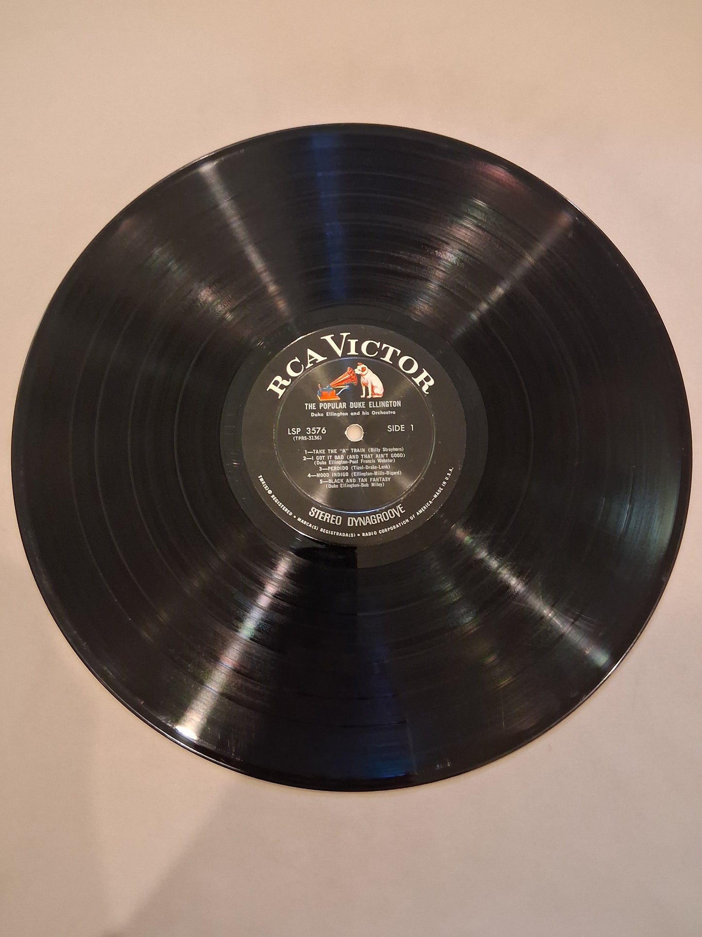 Duke Ellington And His Orchestra – The Popular Duke Ellington
