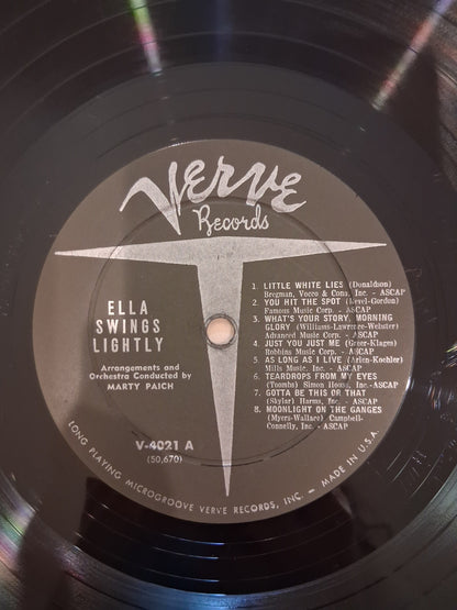 Ella Fitzgerald – Ella Swings Lightly