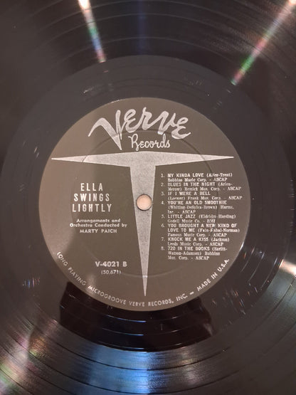 Ella Fitzgerald – Ella Swings Lightly