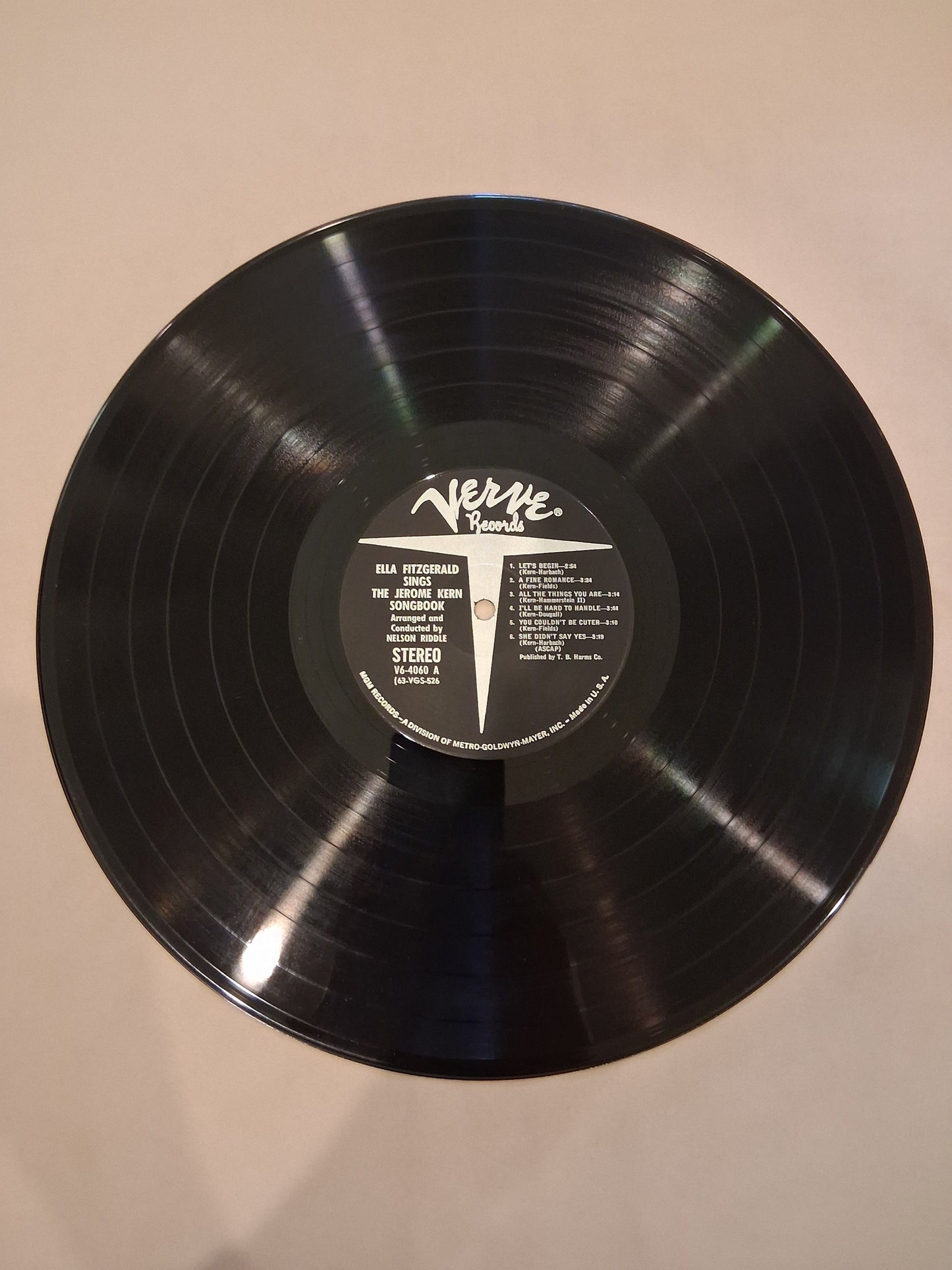 Ella Fitzgerald – Ella Fitzgerald Sings The Jerome Kern Song Book