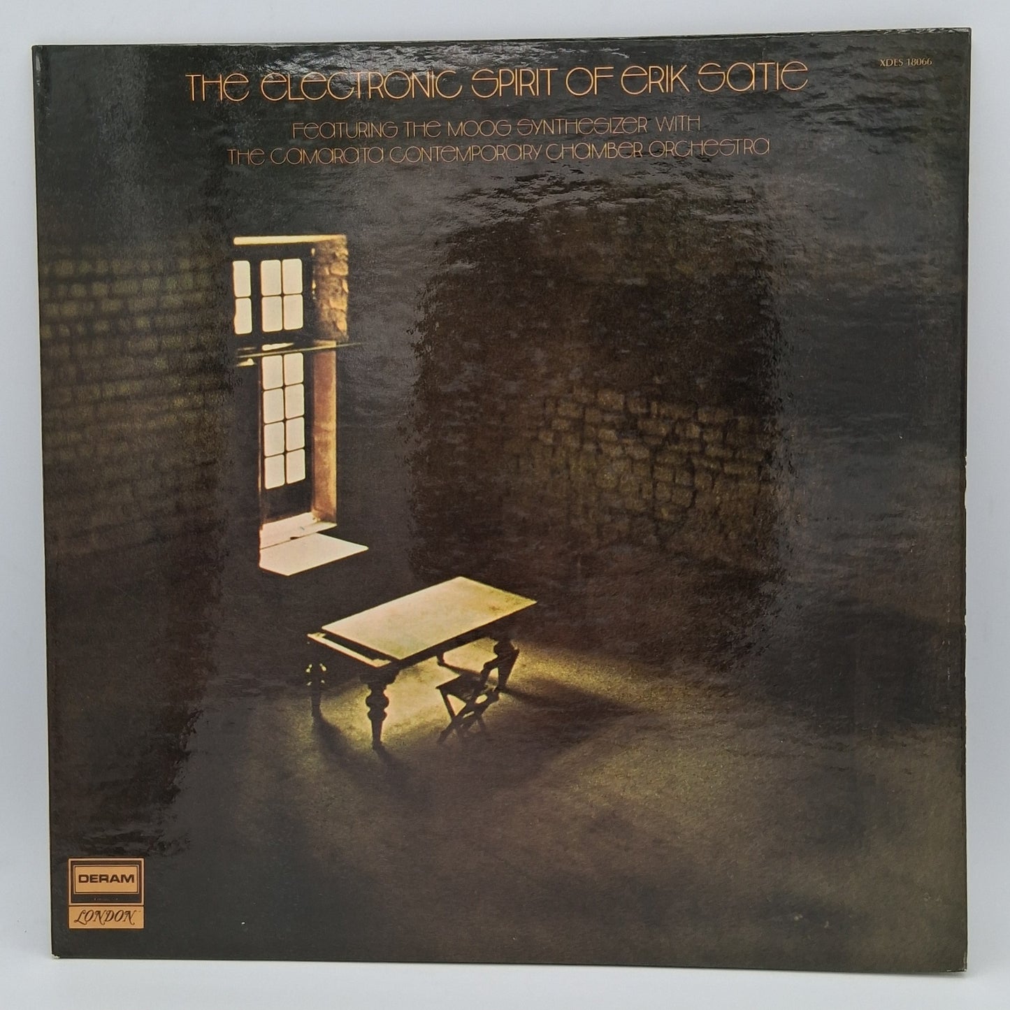 The Camarata Contemporary Chamber Orchestra – The Electronic Spirit Of Erik Satie Featuring The Moog Synthesizer With The Camarata Contemporary Chamber Orchestra