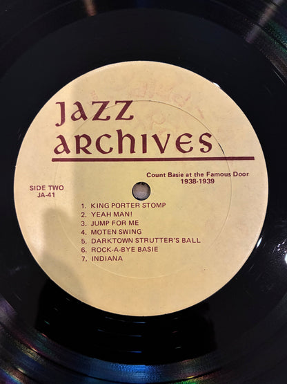 Count Basie – Count Basie At The Famous Door 1938-1939