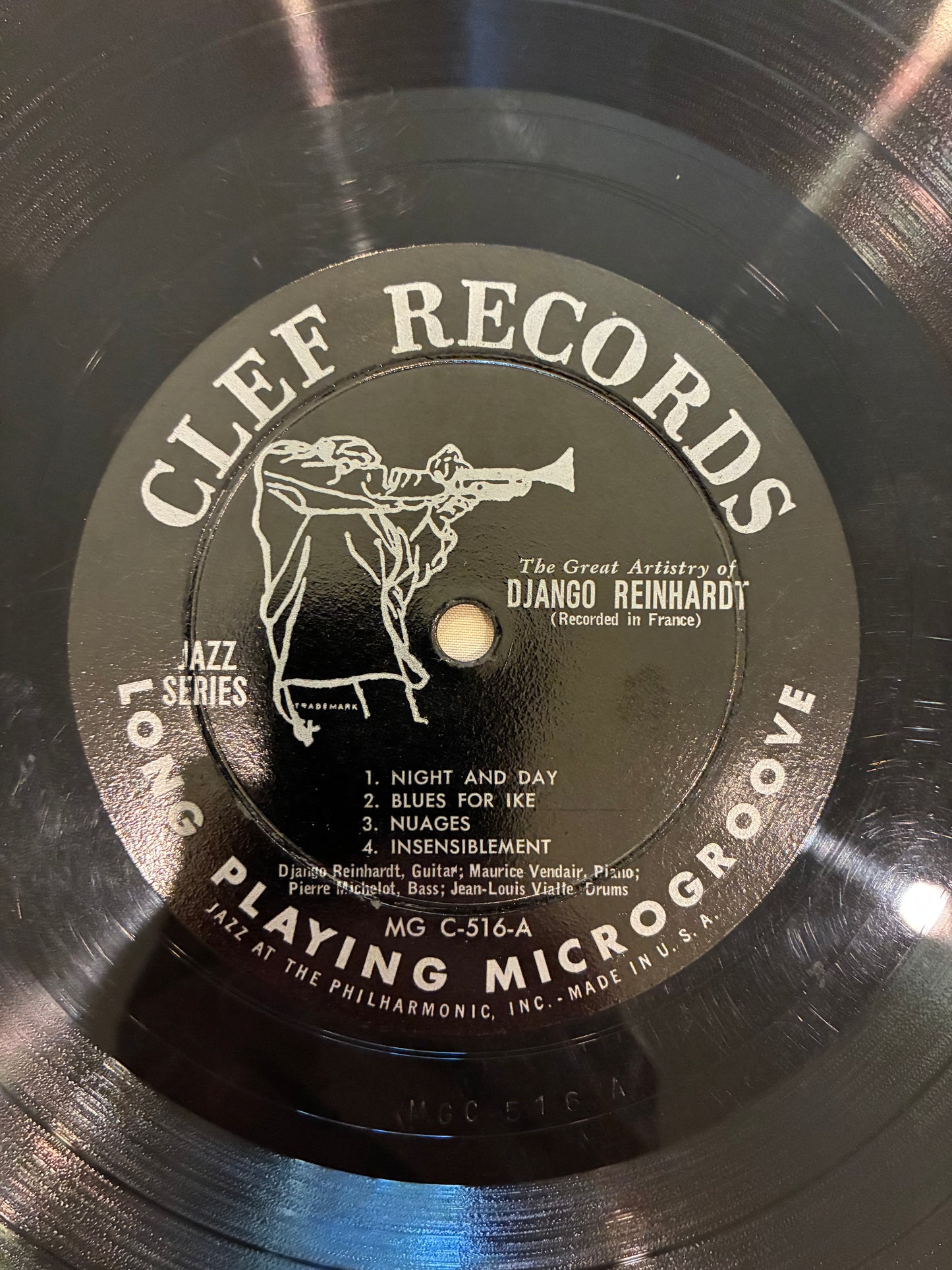 Django Reinhardt – The Great Artistry Of Django Reinhardt