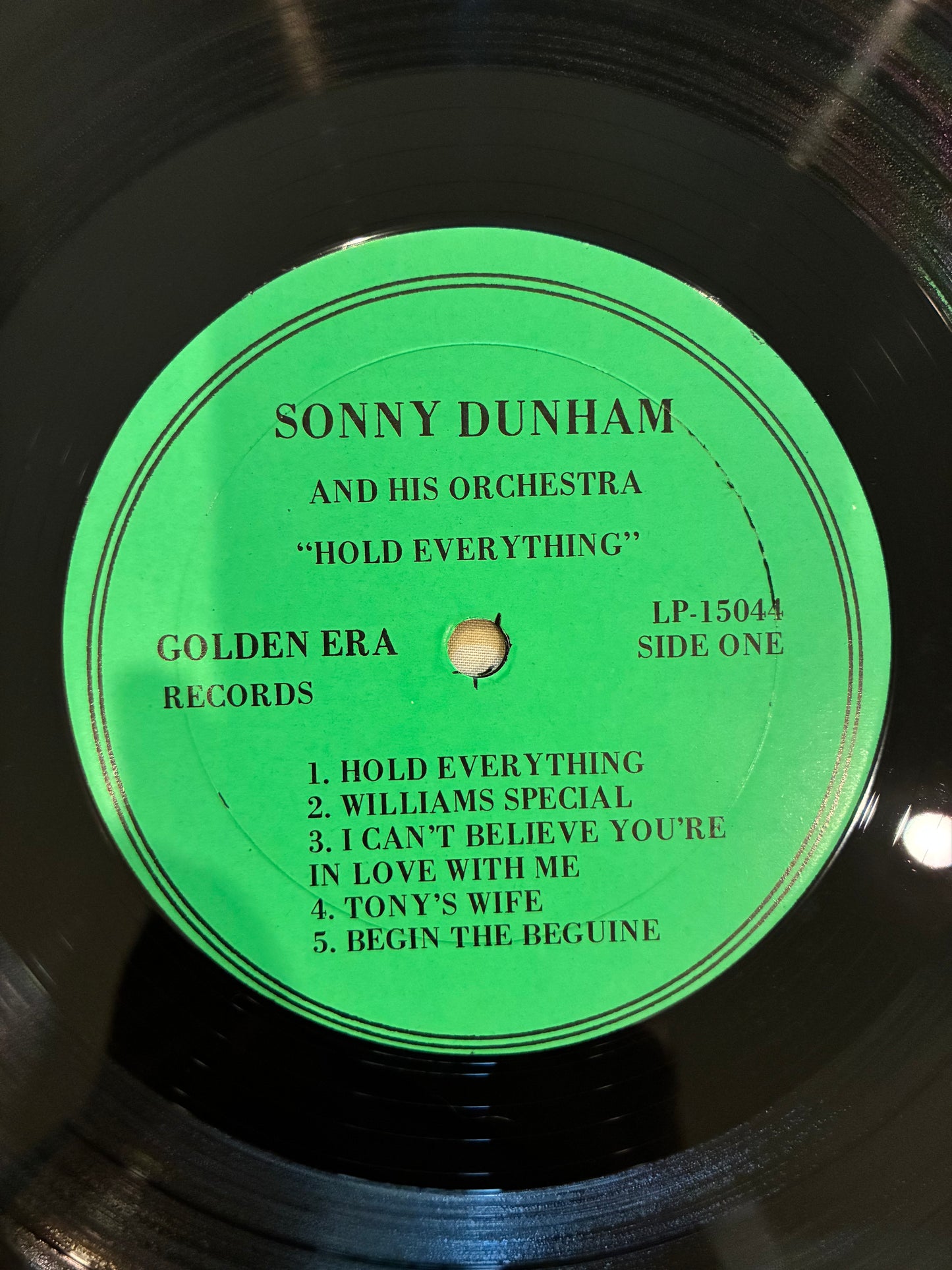 Sonny Dunham And His Orchestra – Hold Everything