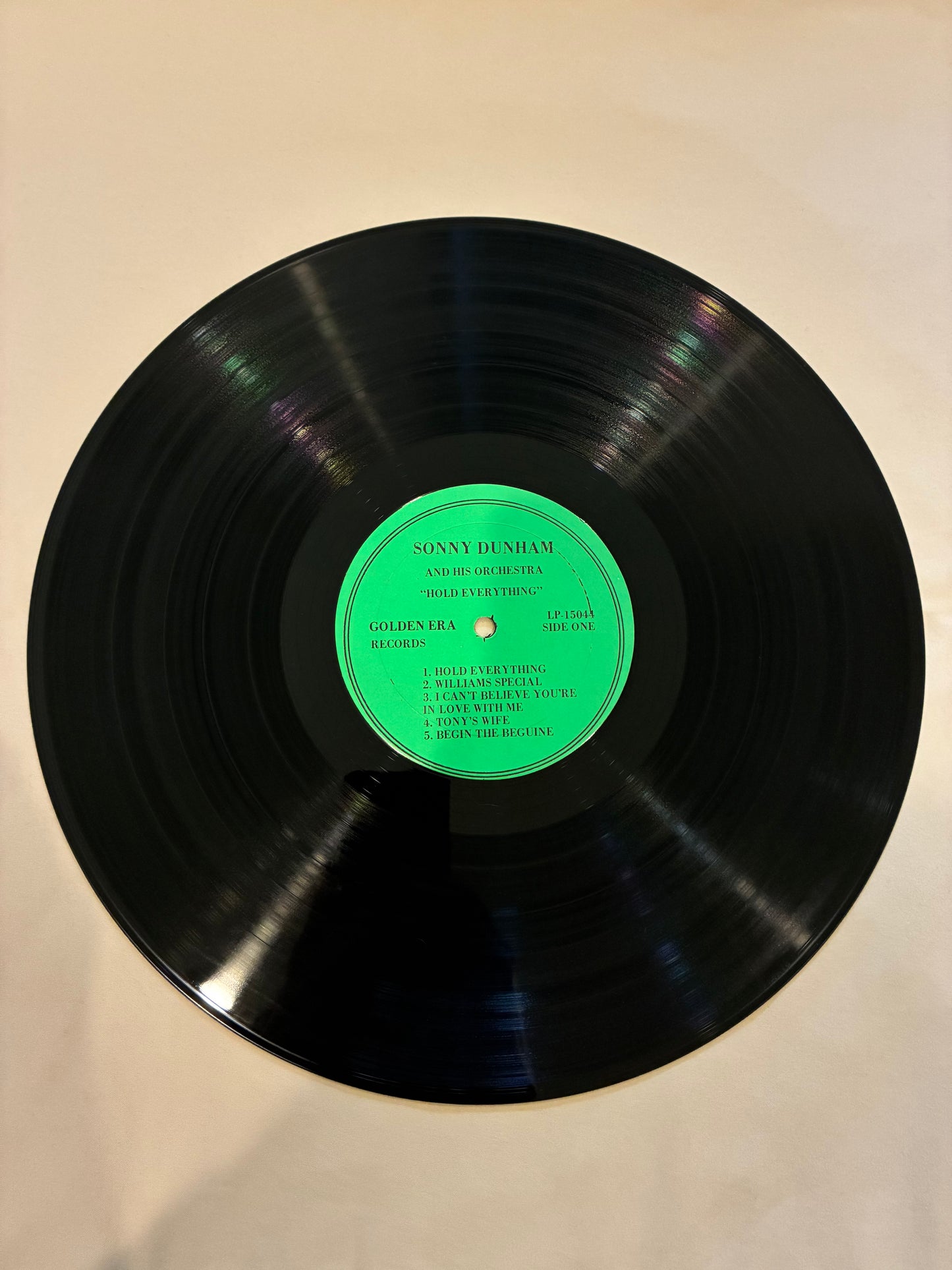 Sonny Dunham And His Orchestra – Hold Everything