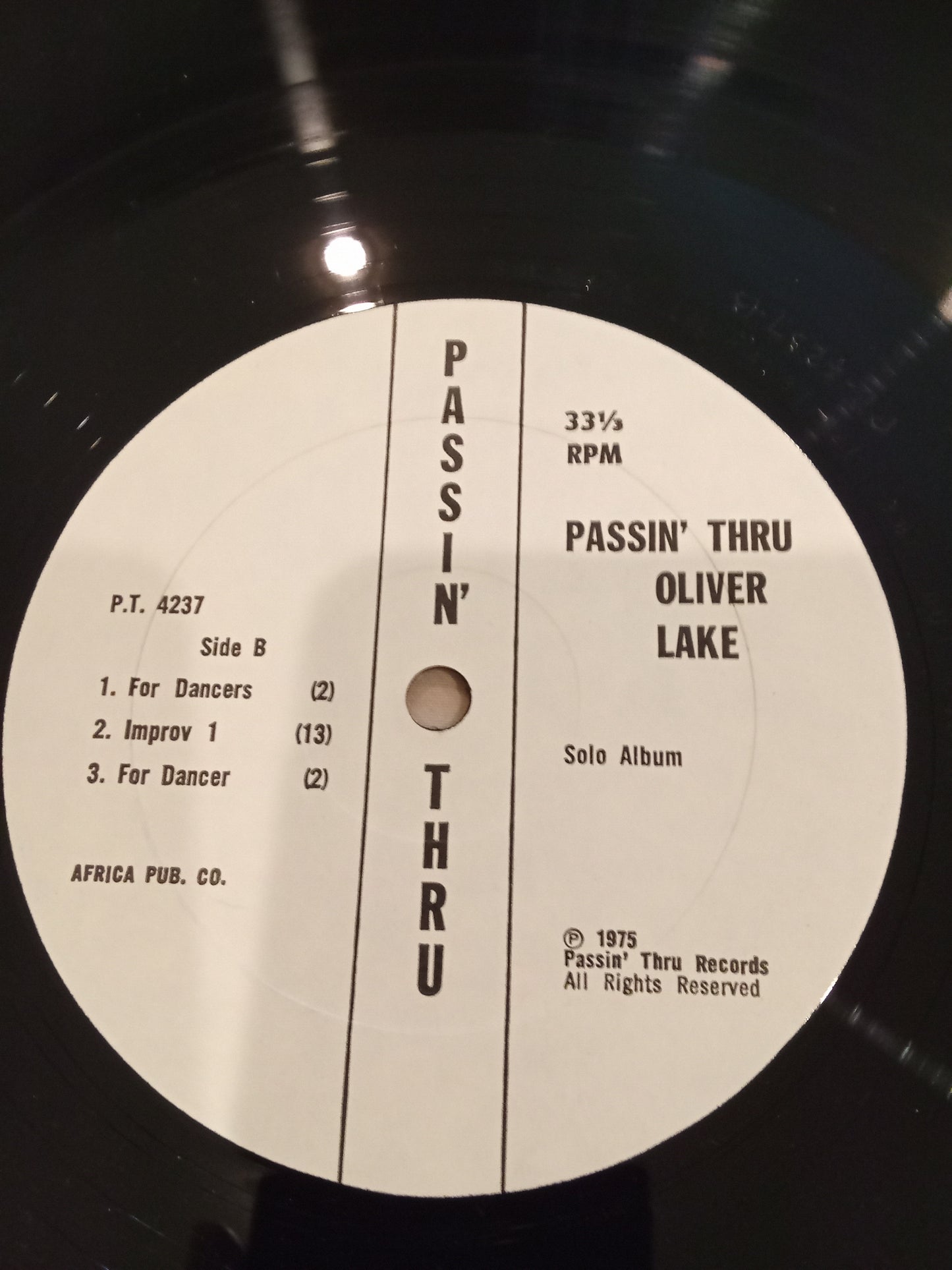 Oliver Lake – Passing Thru