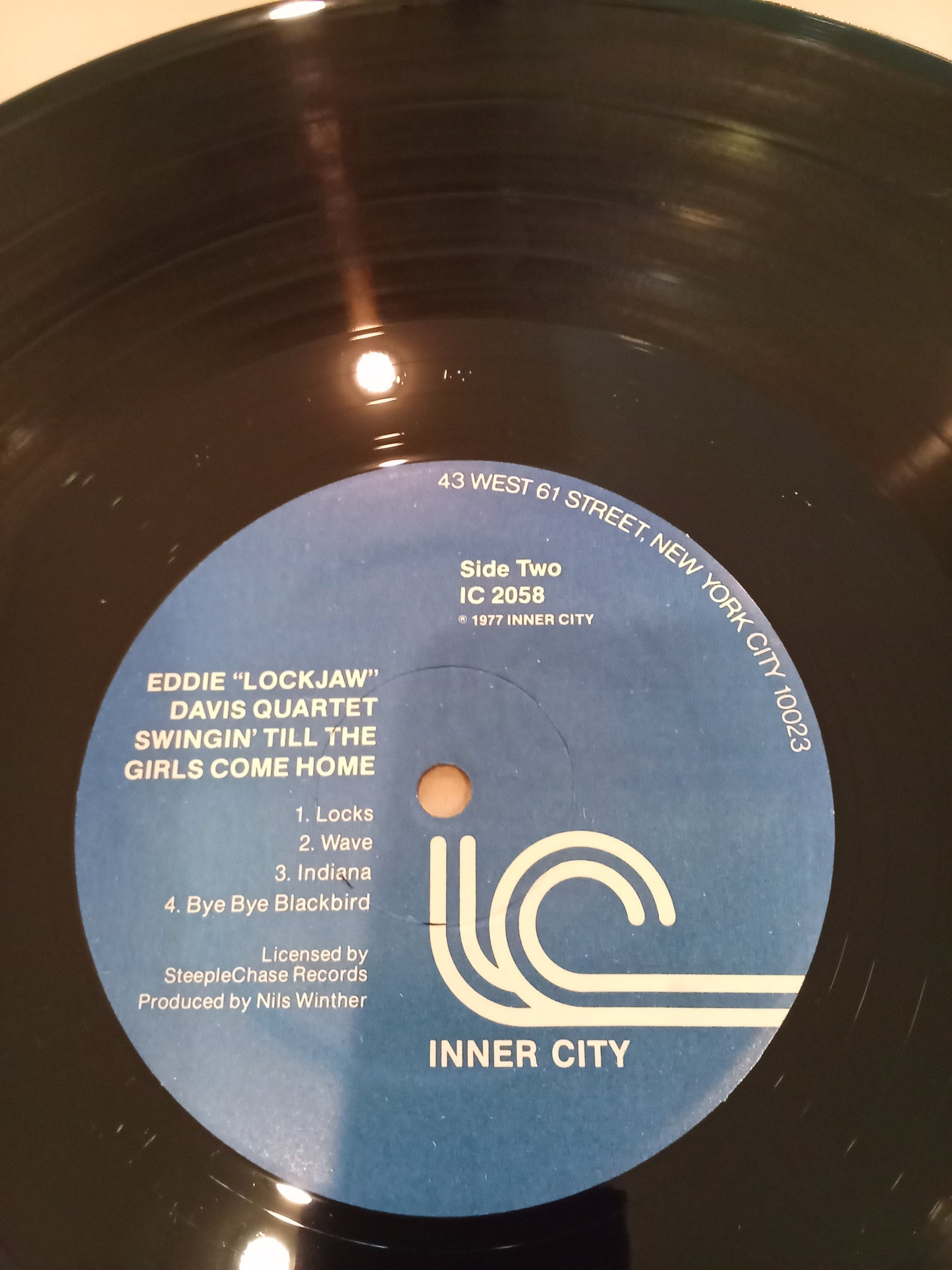 Eddie "Lockjaw" Davis Quartet* – Swingin' Till The Girls Come Home