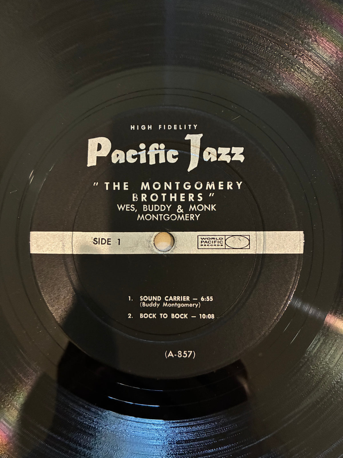 Wes, Buddy & Monk Montgomery Featuring Harold Land & Freddie Hubbard – The Montgomery Brothers