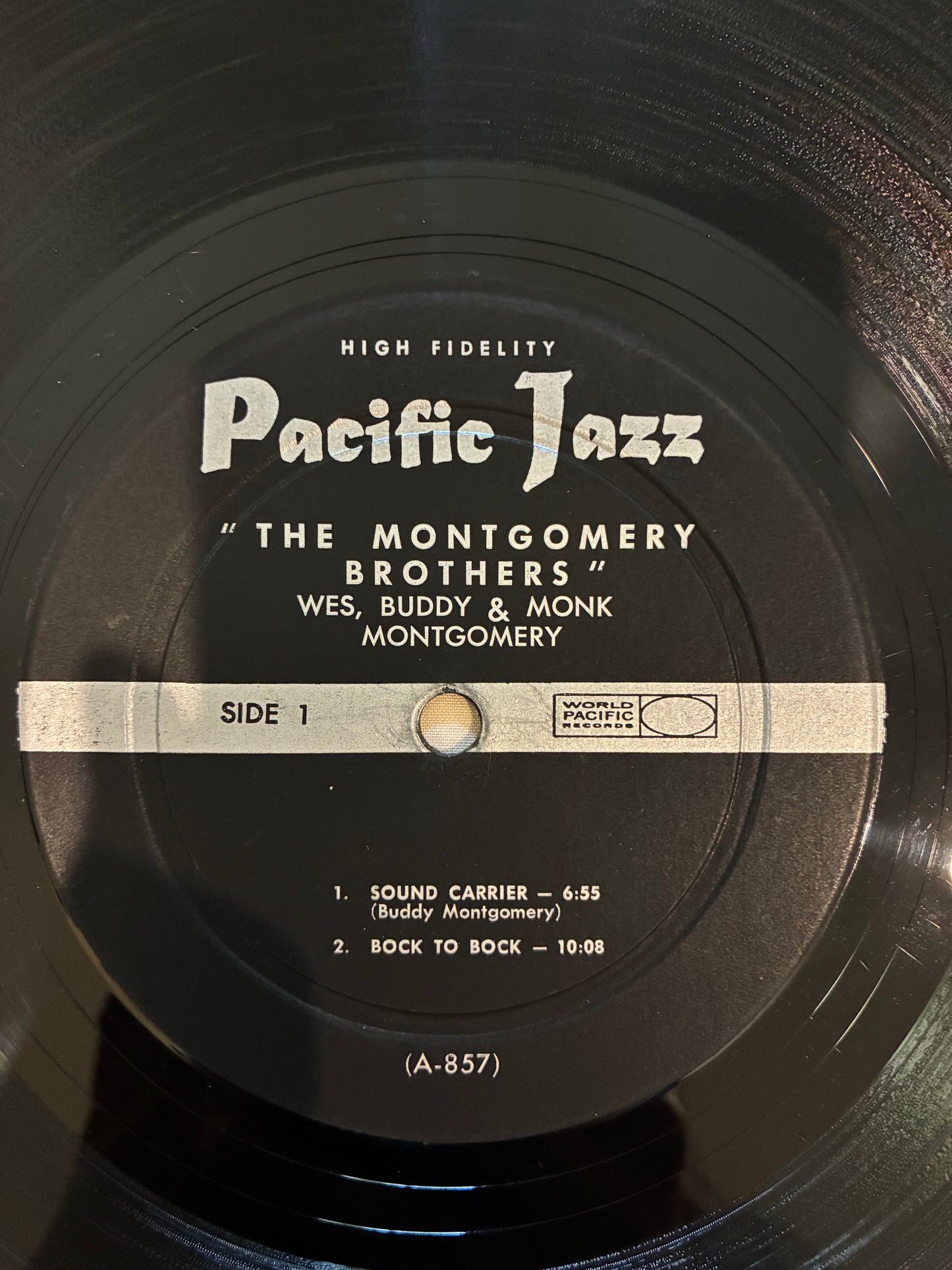 Wes, Buddy & Monk Montgomery Featuring Harold Land & Freddie Hubbard – The Montgomery Brothers