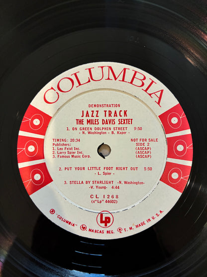 Miles Davis – Jazz Track